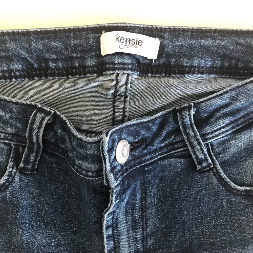 Jeans - Picture 2 of 3